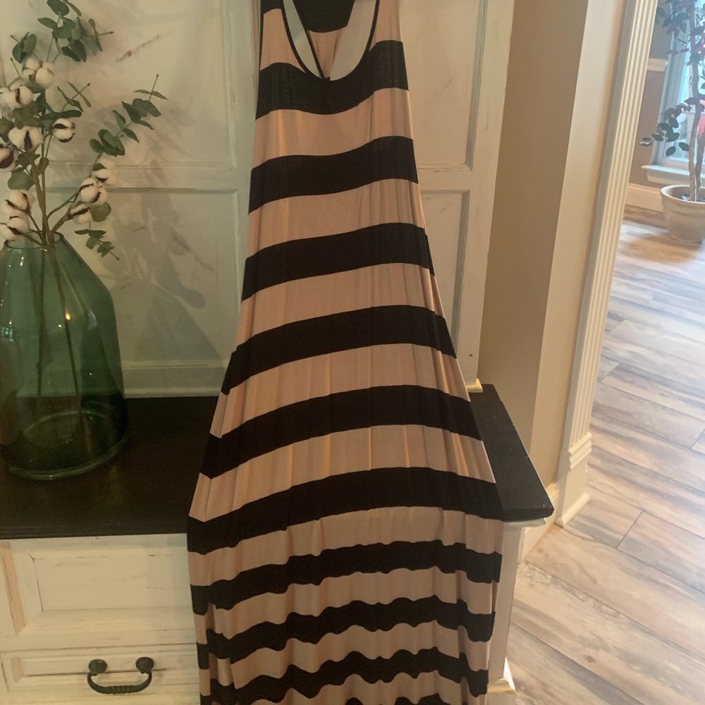 Twist back striped maxi